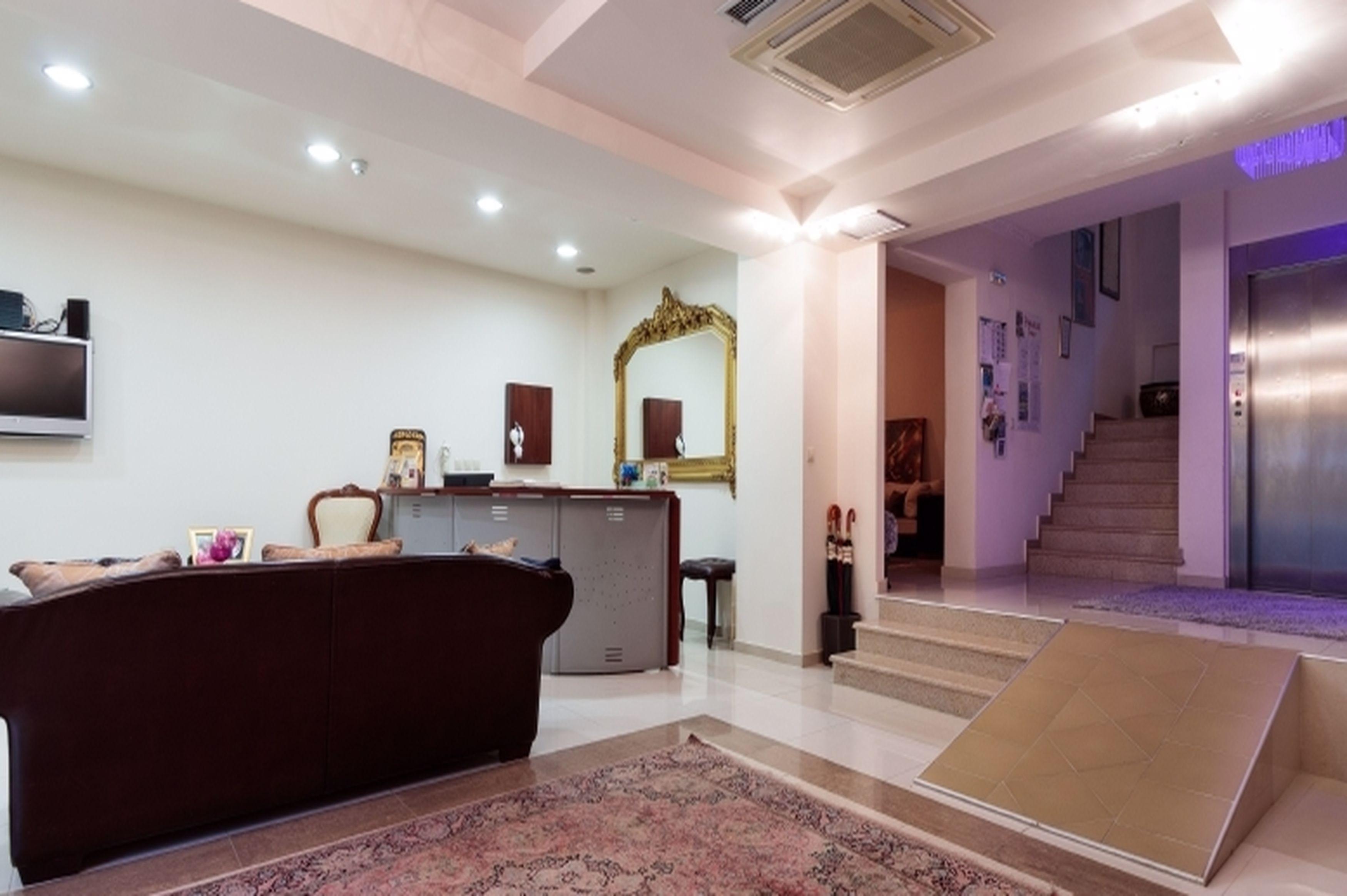 Christina Hotel Olympiaki Akti Bagian luar foto